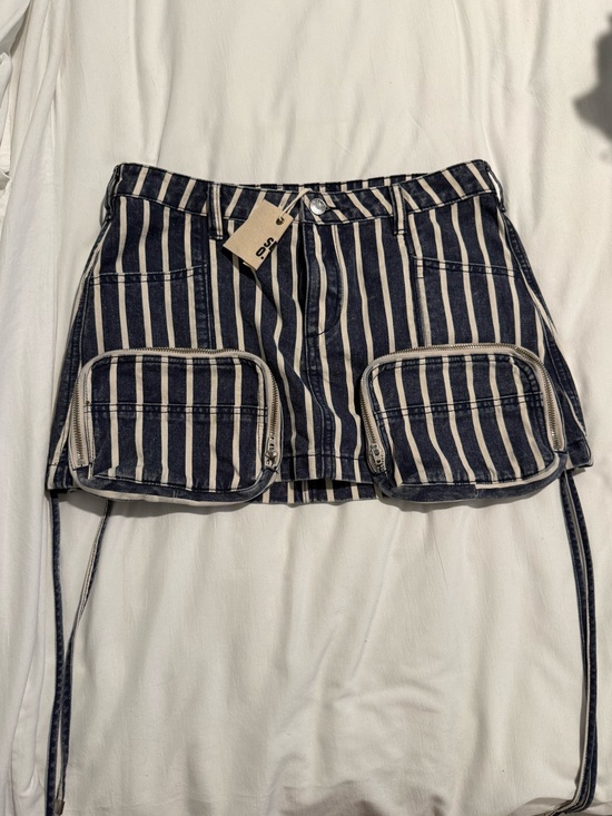 SER.O.YA Dresses & Skirts - SER.O.YA Navy & White Striped Cargo Pocket Skirt